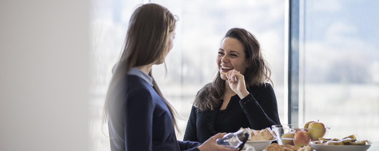 Du hast deinen Schulabschluss in der Tasche und möchtest eine Ausbildung machen? Oder während des Studiums erste Berufserfahrung sammeln? Bei uns kannst du ein- und aufsteigen!