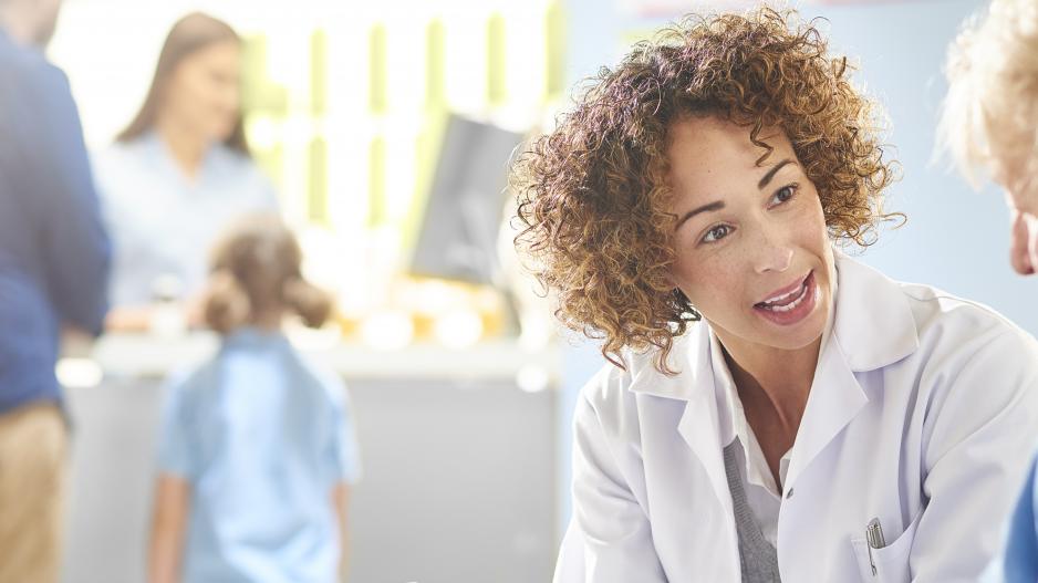 Frau mit Locken, Dietitian