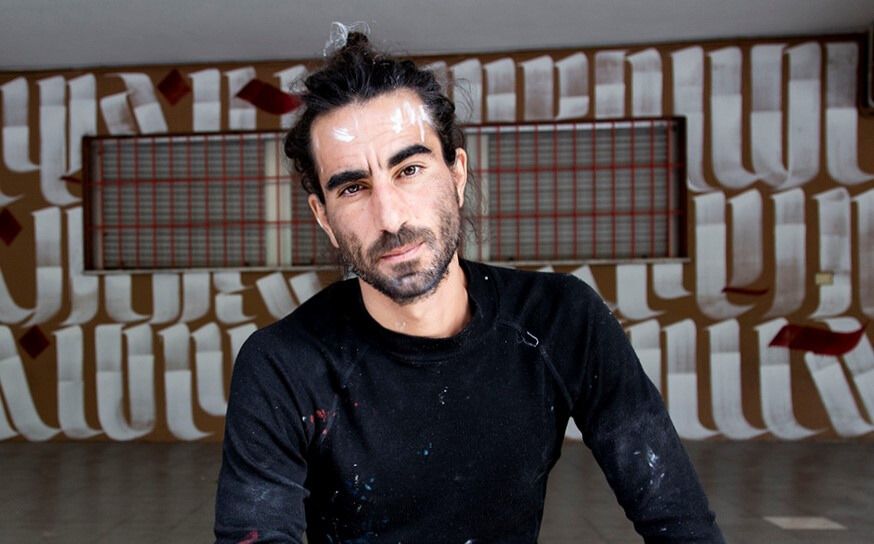 Wir feiern unsere mitarbeiter und unsere liebe zur kunst mit einem fassadengemälde